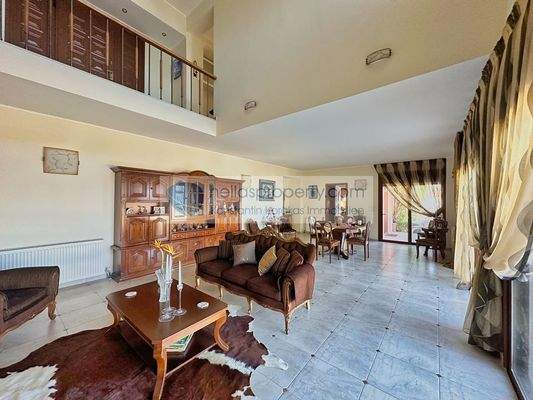 e7f06deb0ad5423c9c2194c0440524fa-original