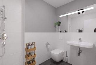 Ein weiteres Badezimmer mit bodengleicher Dusche