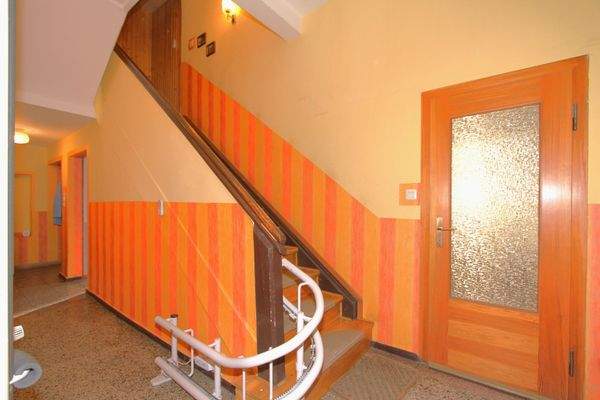 03.02.Treppenhausflur EG.JPG