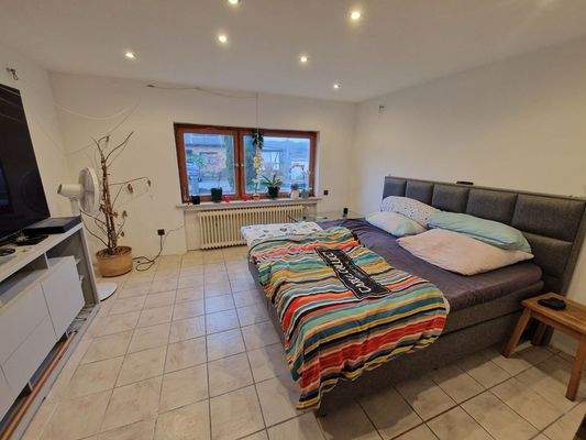 Schlafzimmer / Esszimmer EG