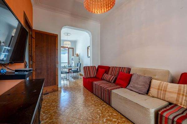 c8834560-8528-4eb8-90c6-81bc26210db3