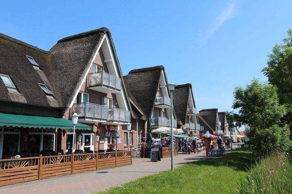 Außenansicht Reetdachhaus 1