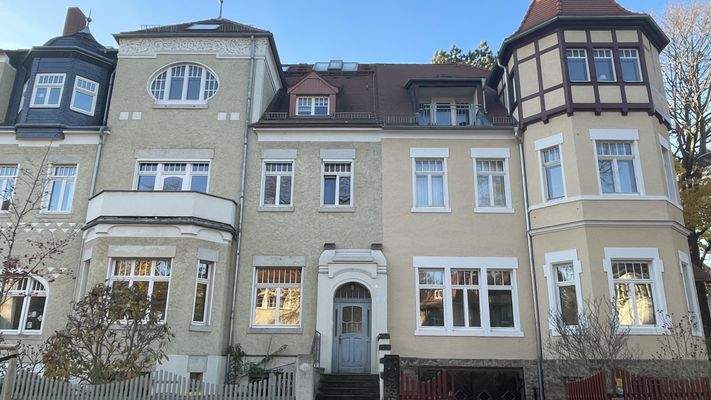 Hausansicht von der Straße