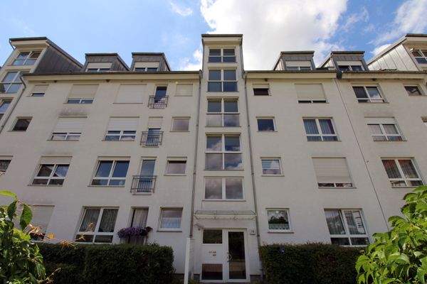 Ansicht auf das Haus von hinten