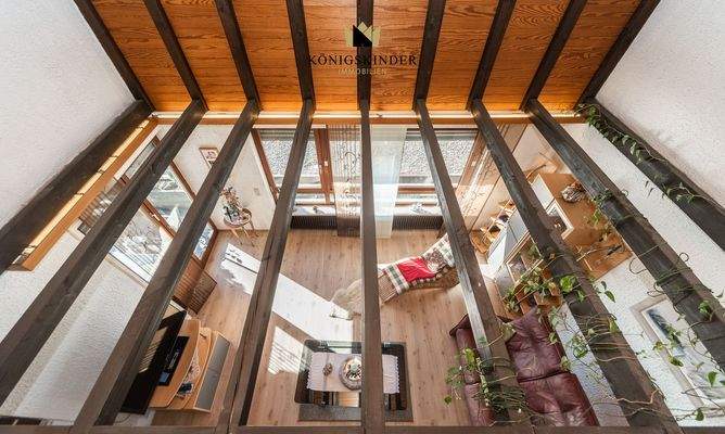 Blick aufs Wohnzimmer 