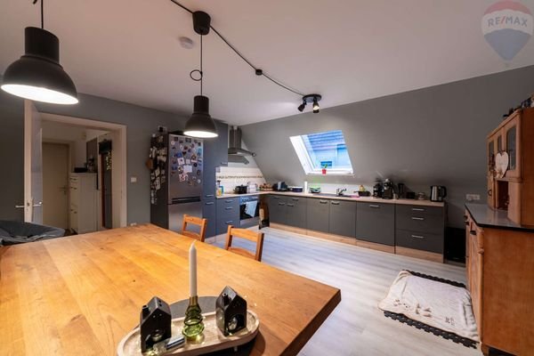 Haus vorne Küche OG
