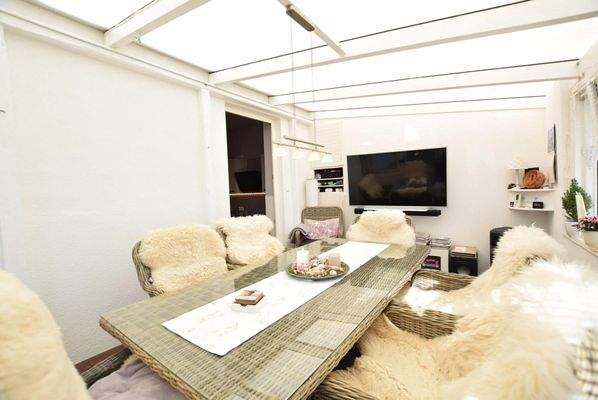 Erdgeschoss Wohnung 1 Wintergarten