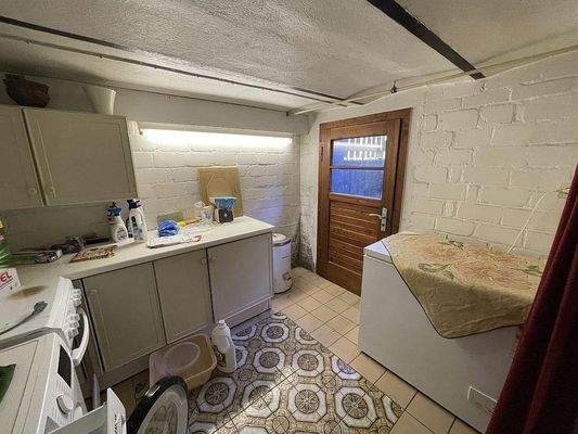 Kellerraum mit Außenzugang