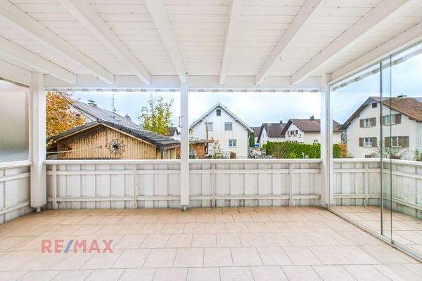 überdachte Terrasse