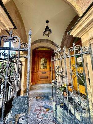 Historisches Gebäudeeingang