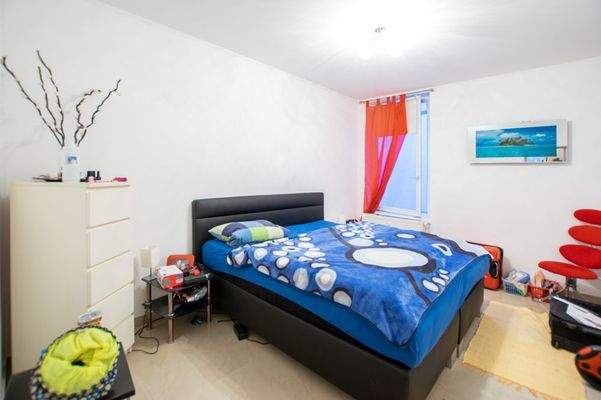 Whg. 2 - Schlafzimmer