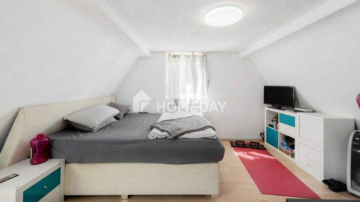 1. OG Schlafzimmer 1