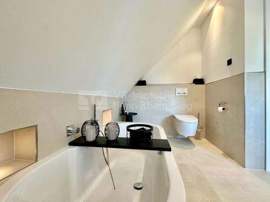 Badezimmer (Kindersachen wegretourchiert)