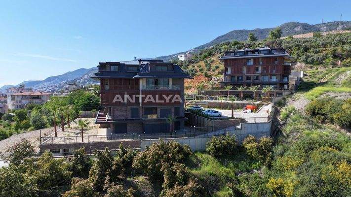 Properties in a Natural Environment in Cikcilli Alanya