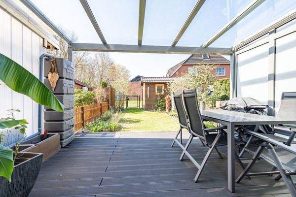 überdachte Terrasse
