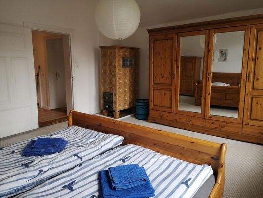 großes Schlafzimmer oben_ b