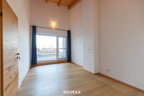 8. Zimmer in OG