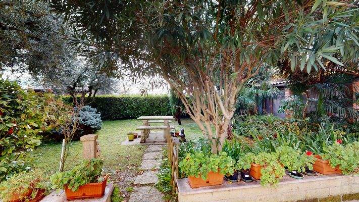 TR-074-9-Proprieta-su-2-livelli-a-Monzambano-11282