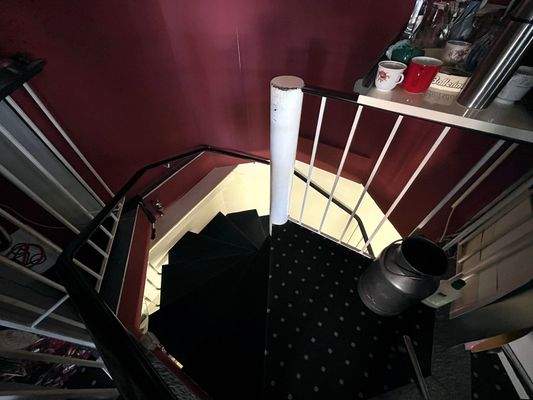 Ladenlokal zum Kellergeschoss