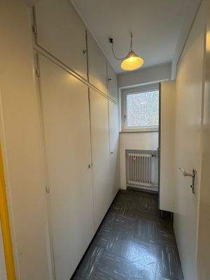 Einbau-Kleiderschrank OG