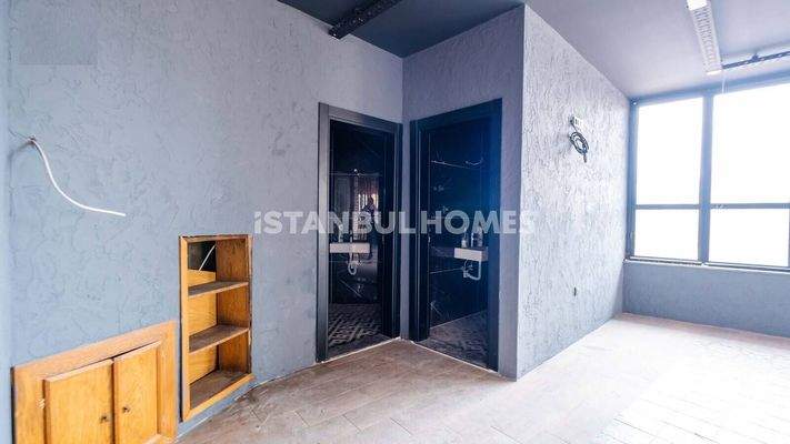 Ready to Move Cafe Close to the Sea in Fatih Balat