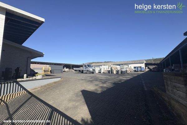 Aussengelände_Lager