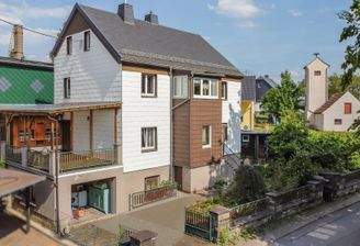 Haus_hof_terassenansicht