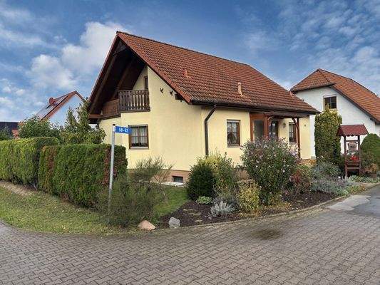 Straßenansicht Balkon