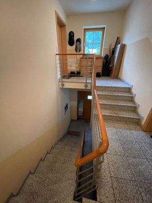 Treppenhaus Whg 2.JPG