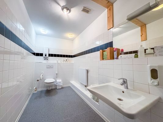 Rollstuhlgerechtes WC