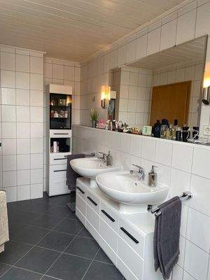OG Badezimmer II