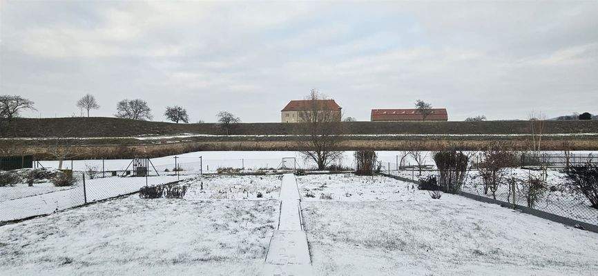 Garten mit Blick auf Wasserburg