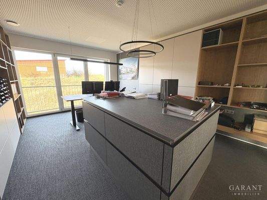 20251111 104738609 iOS