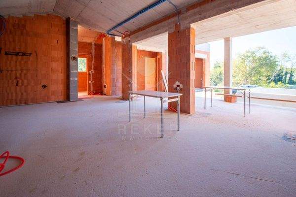 Rohbau mit viel Platz & Gestaltungsmöglichkeiten 