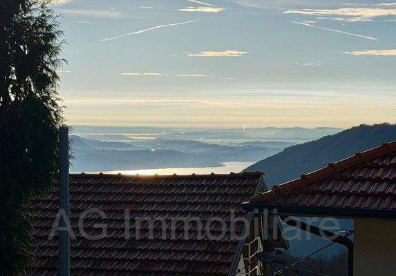 Blick vom Balkon im zweiten Stock