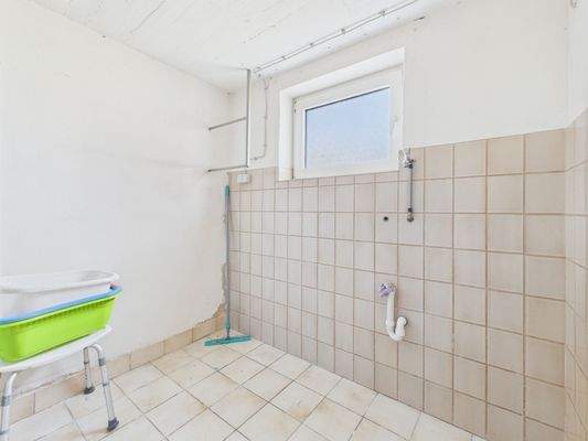 CAM01223G0-PR0148-STILL050