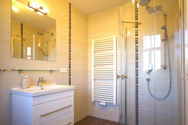 Badezimmer EG