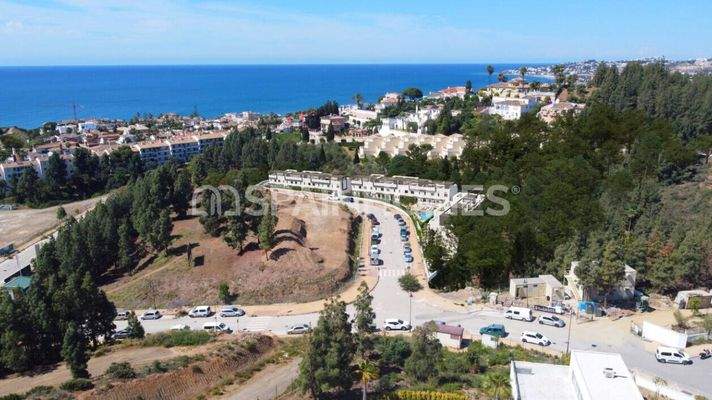 Houses in a Secure Complex Near the Coast in Mijas Málaga