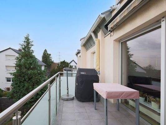 Schöner, sonniger Südbalkon