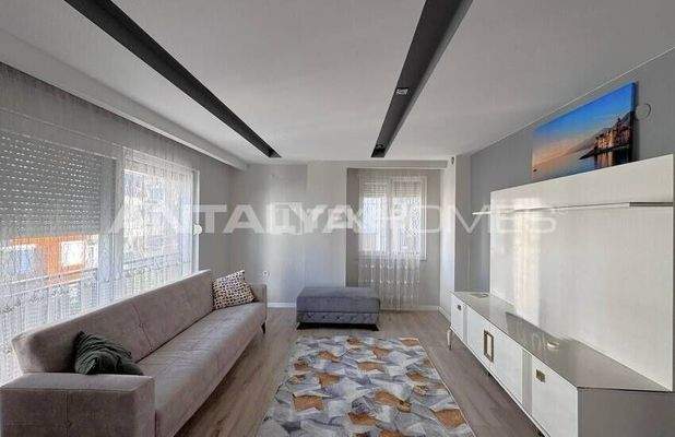 1-Bedroom Flat near Daily Amenities in Antalya Muratpaşa