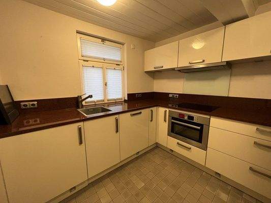 Haus-Gießen-Tiefenweg 5-Küche (2)