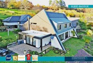 Einfamilienhaus mit Gästehaus