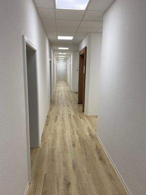 IMAXX_45424_Büro_Johannesstr_Flur