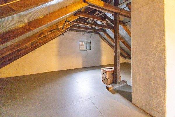 Nicht ausgebauter Dachboden
