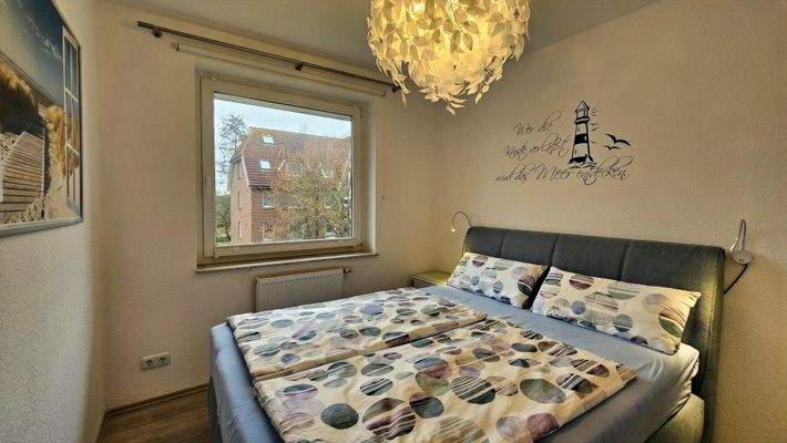 Schlafzim. mit Südwest-Fenster