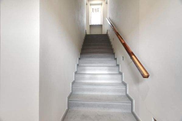 elegantes Haus im Zentrum von Canale –  Piemont