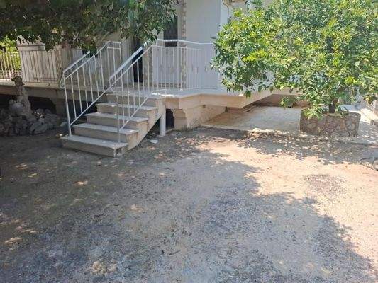 Kreta, Voukolies: Zweistöckiges Haus zu verkaufen