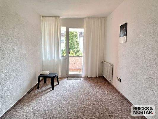 Schlafzimmer 2 mit Südbalkon