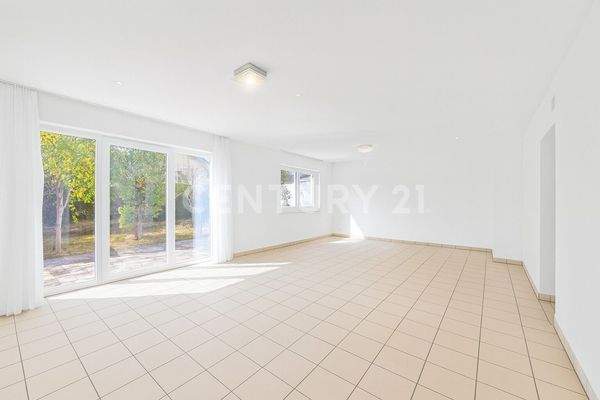 Beispiel Wohnzimmer im leeren Zustand