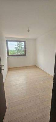 Kinderzimmer - Büro oder...